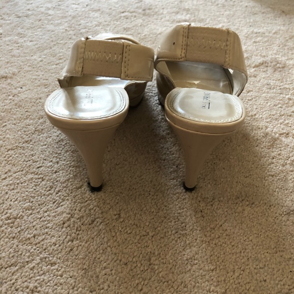 Nude heels - Picture 3 of 4